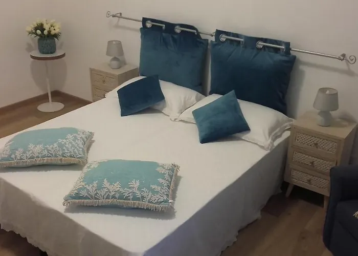 Ostia Lido Central Rooms
